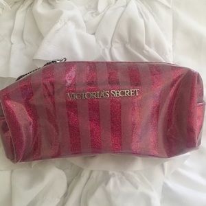 VICTORIAS SECRET MAKEUP BAG